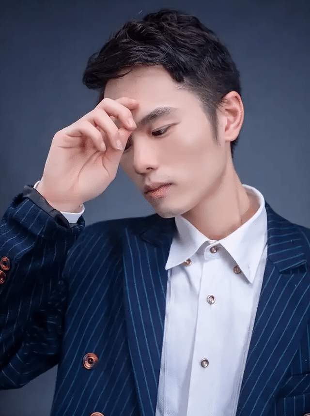 突发！《英雄聯(lián)盟》知名主播(bō)确诊尿(niào)毒症，或(huò)暫(zàn)别直(zhí)播(bō)