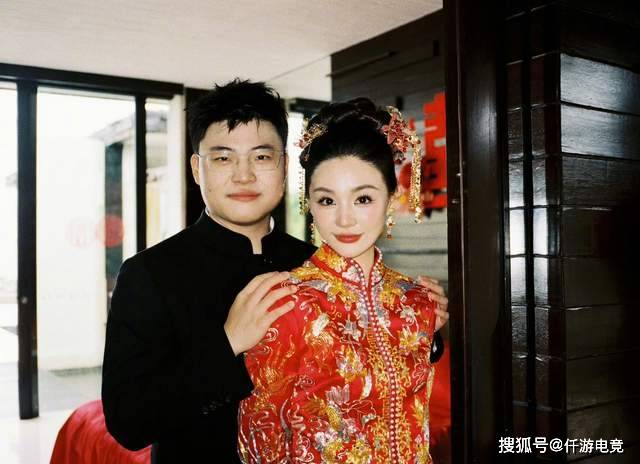 BLG新打野整活曬(shài)光头定(dìng)妝(zhuāng)照！RNG要被外卖公(gōng)司买下，UZI有望(wàng)複(fù)出