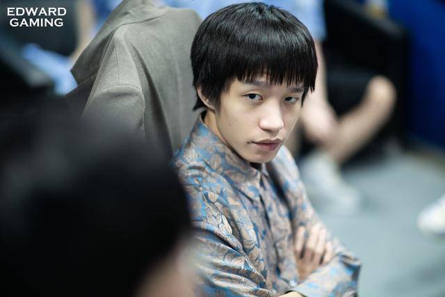 LPL:Clearlove加(jiā)盟JDG战队,出任主教练一(yī)职