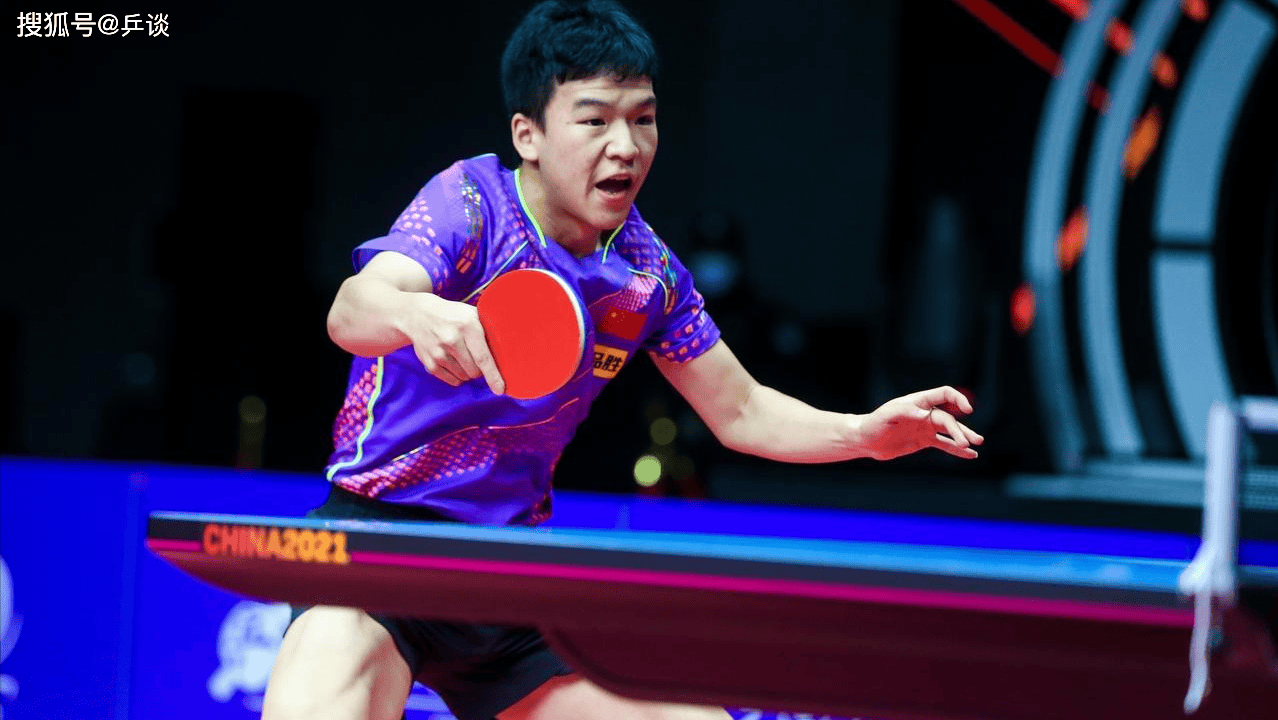 逆转！王楚钦4-3力克师弟向鹏打进决赛，决胜局2-6逆风翻盘
