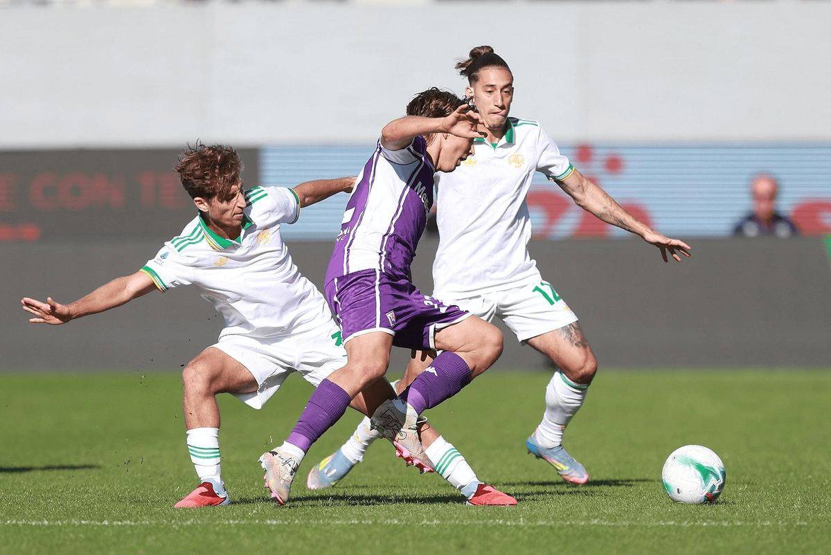 羅(luó)马+那(nà)不勒斯均上(shàng)演逆转好戏，两队同分，排名包揽前二