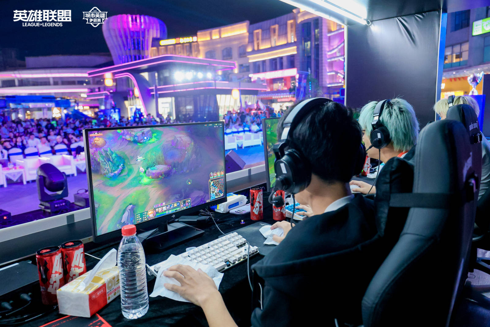 LOL城(chéng)市英雄争霸賽(sài)全国总决賽(sài)万江启幕(mù),首日(rì)两強(qiáng)诞生