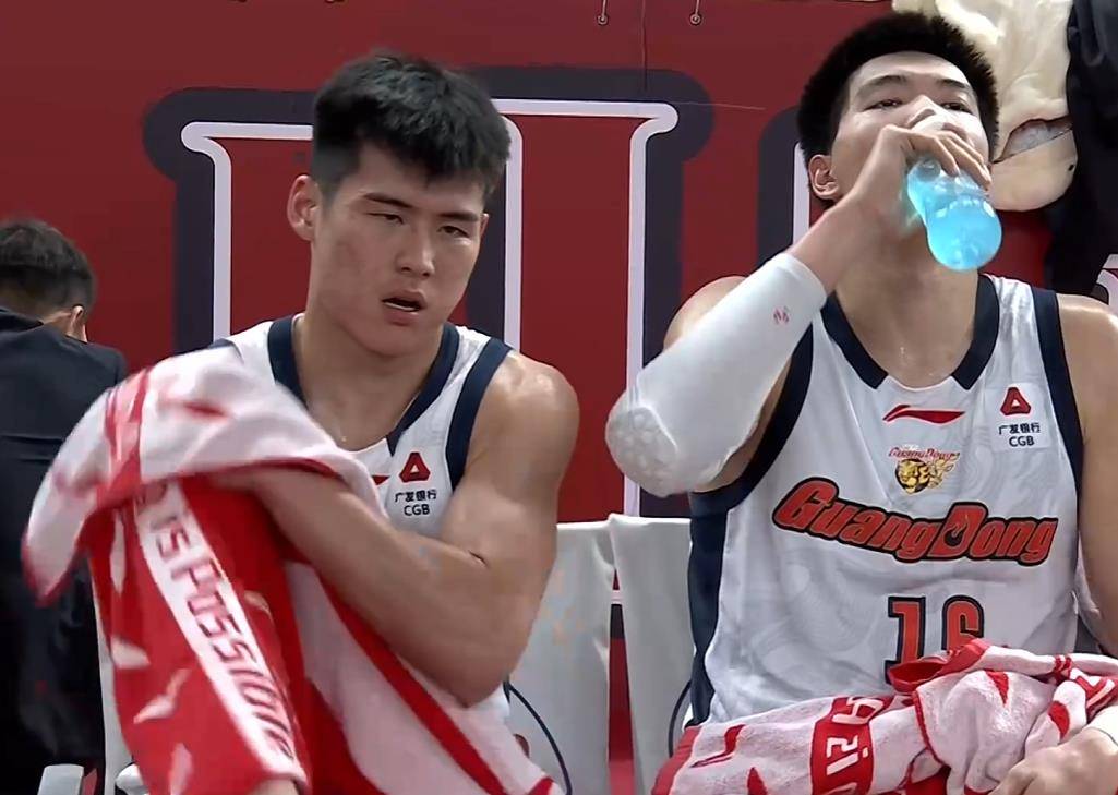 CBA焦点战今夜打响！29日19点30分，CCTV5直播表，辽篮拒3连败