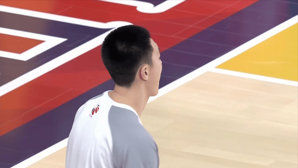 焦点战12人大名单出炉！张宁缺席，广东男篮派出强阵，胡明轩复出