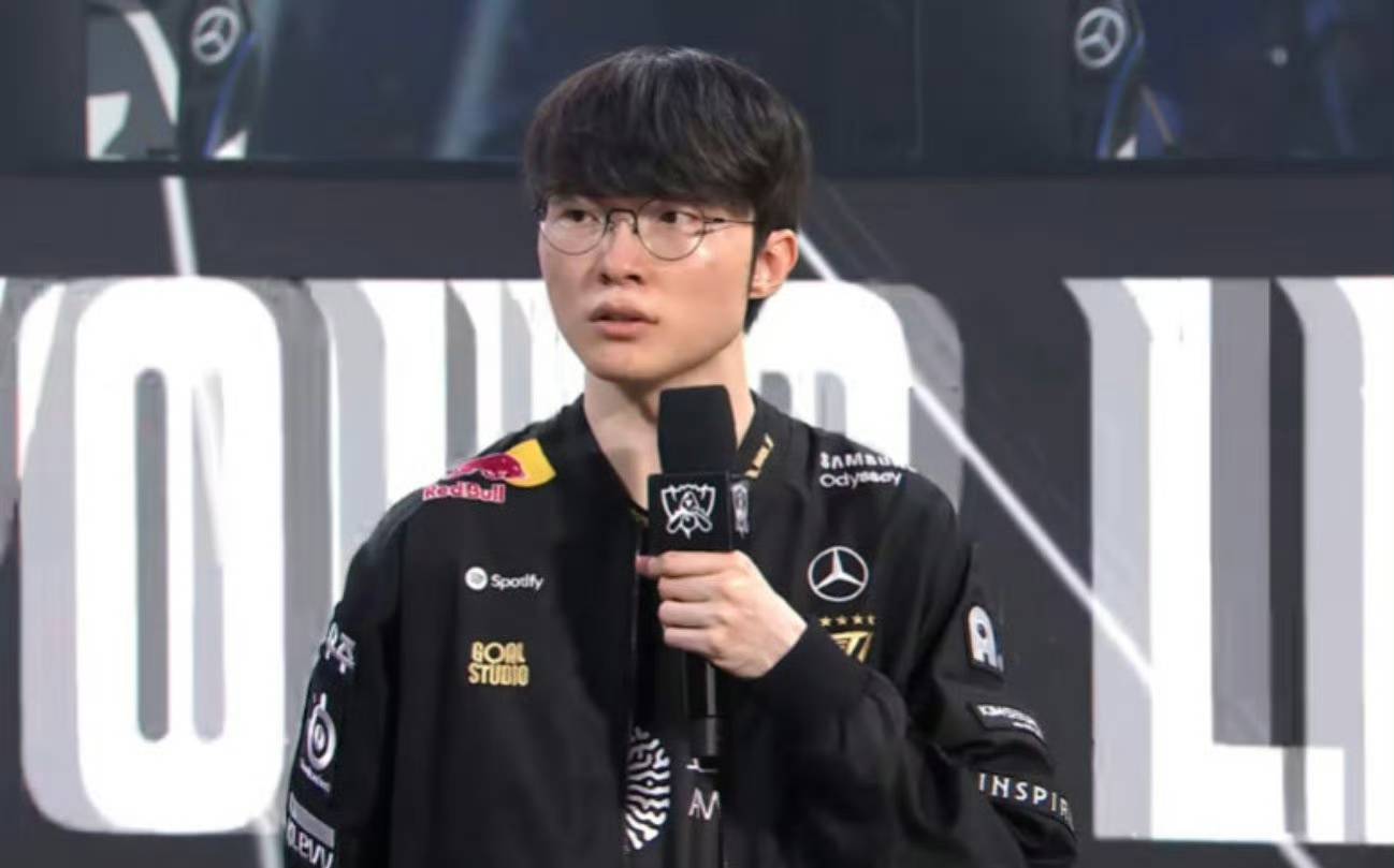 Jackeylove维护Kanavi引(yǐn)热议！再回应退役问题，Faker迎来坏消息(xī)